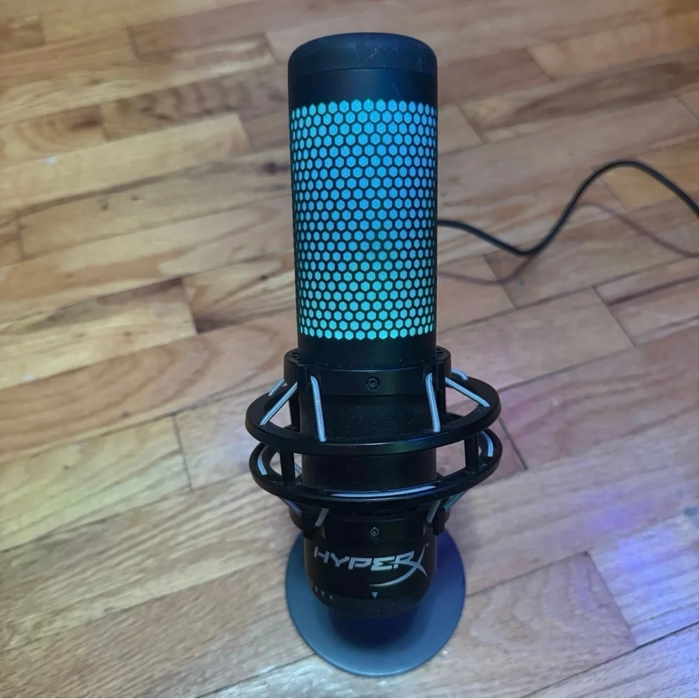 HyperX QuadCast S - USB Microphone - RGB Lighting (First Generation)